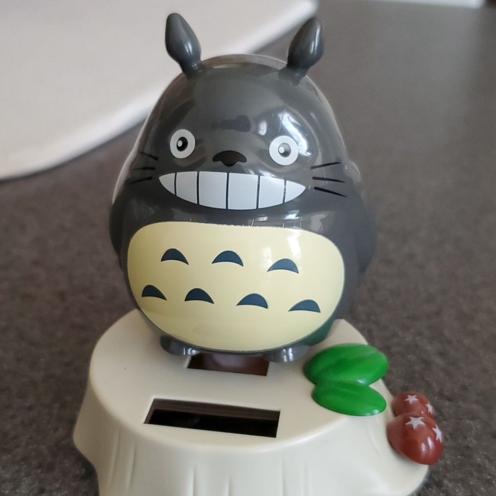 Totoro Solar Powered Dancer
